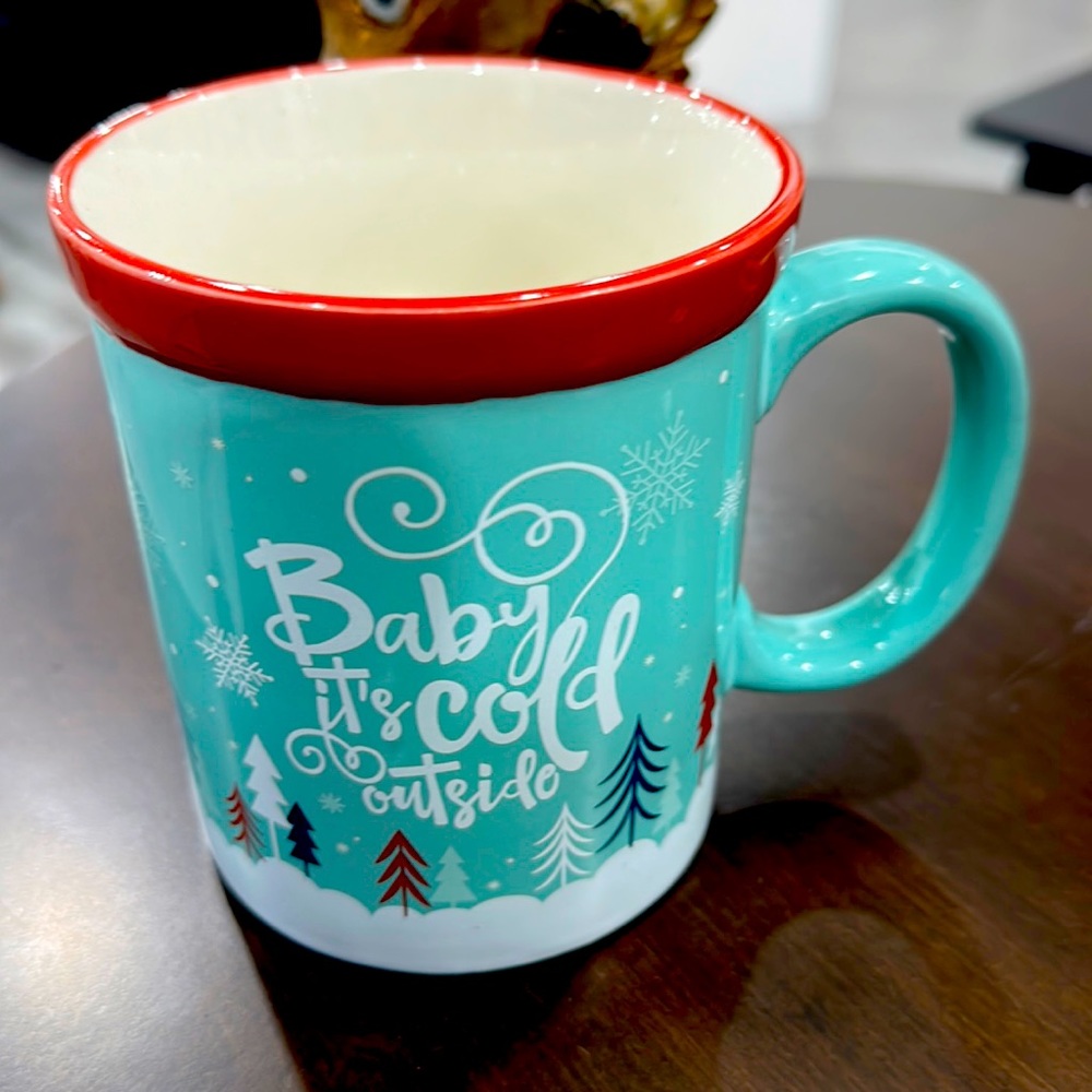 Design Pac "Baby It's Cold Outside" Blue White Red 🍵